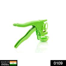 Plastic Handheld Egg Cracker with Separator - dailyneed.life