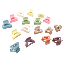 Plastic Small Hair Clips for Girls Kids Hair Accessories (3 Pcs Set / Mix Color & Design) - dailyneed.life