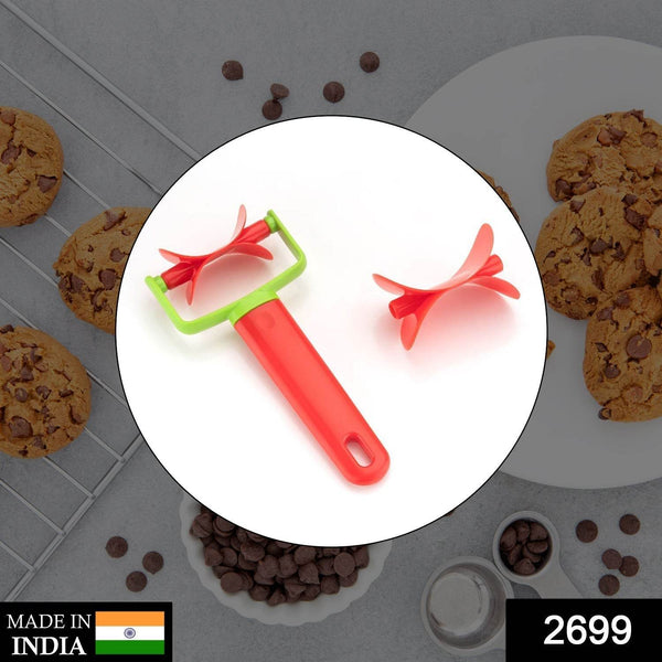 Cookie Rolling Cutter used in all kinds of household and kitchen places for making cookies and stuff. - dailyneed.life