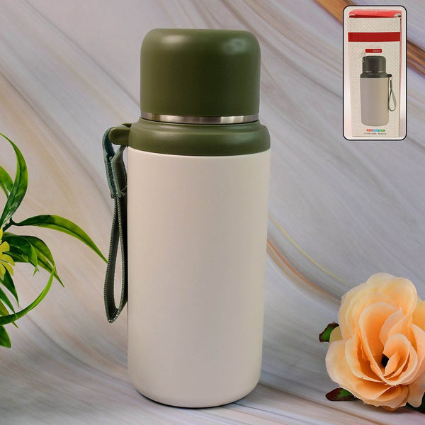 Stainless Steel Mug / Bottle Vacuum Insulated Cup With Handle, Small Cup & Straw (650 ML) - dailyneed.life