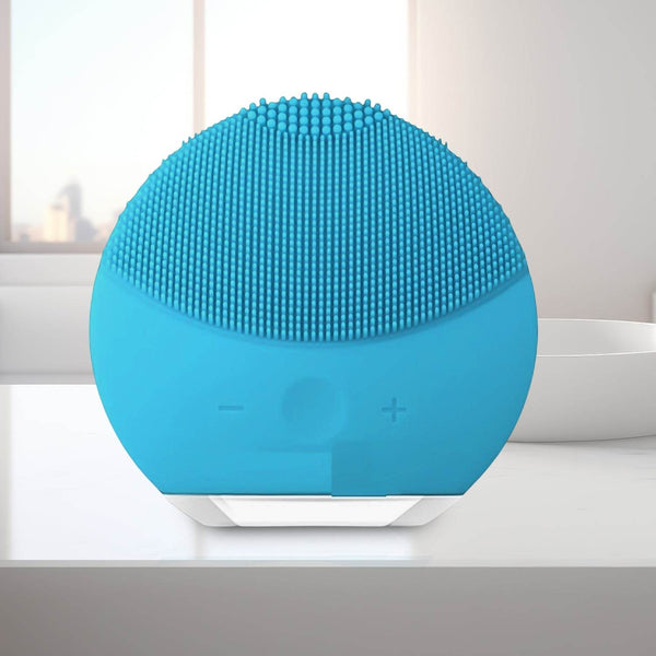 Silicone USB Facial Cleansing Brush and Face Massager (1 Pc) - dailyneed.life