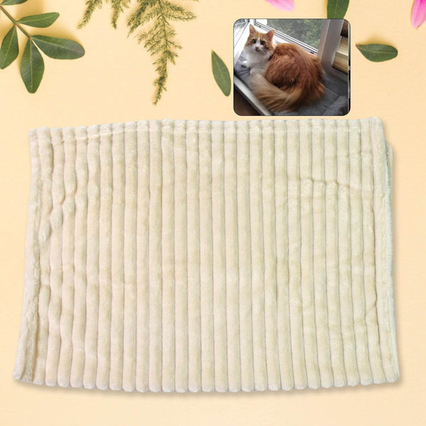 Pet Soft Cat Dog Blanket / Towel Soft Warm Sleep Mat (70×50 Cm / 1 Pc / Mix Color & Design) - dailyneed.life
