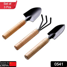 Small sized Hand Cultivator, Small Trowel, Garden Fork (Set of 3) - dailyneed.life