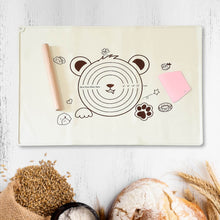 3 In 1 Heavy Silicone Baking Mat With Wooden Belan & Cake Scraper (3 Pcs Set / 70×50 CM) - dailyneed.life