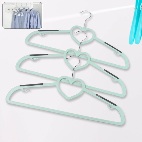 Plastic Clothes Hangers, Slim & Durable Space-Saving Hangers (3 Ps) - dailyneed.life