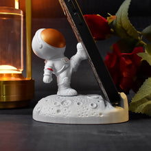 Mobile Holder Astronaut Phone Stand Planet Creative Fun 3D Design (1 Pc / Mix Design) - dailyneed.life