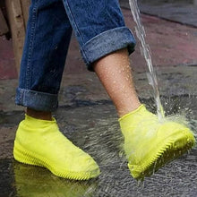 Non-Slip Silicone Rain Reusable Anti skid Waterproof Fordable Boot Shoe Cover (Extra Large Size (XL)/ 1 Pair / Mix Color) - dailyneed.life