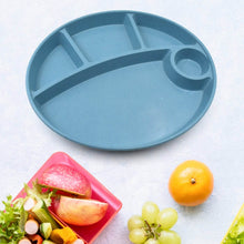 Plastic Food Plates / Biodegradable 5 Compartment Plate With Spoon for Food Snacks / Nuts / Desserts Plates for Kids, Reusable Plates for Outdoor, Camping, BPA-free (1 Pc) - dailyneed.life