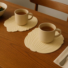 Silicone Leaf Design Coaster Set (2 Pc) - dailyneed.life