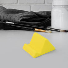 Compact Plastic Mobile Phone Holder Stand (1 Pc & Mix Color) - dailyneed.life