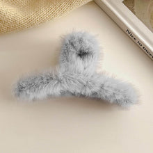 Large Plush Hair Claw Clips, Plastic Fluffy Hair Claw Hair (1 Pc / Mix Color) - dailyneed.life