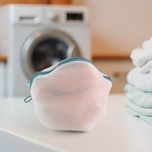 Premium Round Mesh Bra Wash Bag with Zipper for Washing Machine (1 Pc / Mix Size & Design) - dailyneed.life