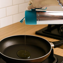Supermom Stainless Steel Fresh Oil Pourer Bottle with Flip Lid and Handle Approx 1000ML (1 Pc) - dailyneed.life