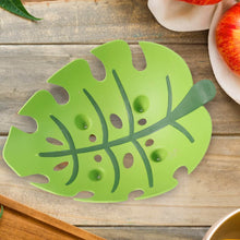 Supermom Leaf-Shaped Plastic Fruit Basket (1 Pc) - dailyneed.life