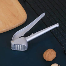 Garlic Press All Aluminum Easy to Use with Light Weight without Difficulty Cooking Baking, Kitchen Tool, Safe - dailyneed.life