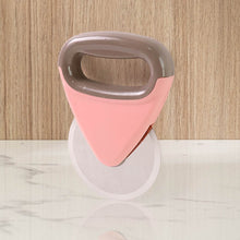 HomeChef Ergonomic Pizza Cutter with Stainless Steel Rotating Blade (1 Pc) - dailyneed.life