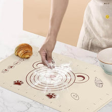 3 In 1 Heavy Silicone Baking Mat With Wooden Belan & Cake Scraper (3 Pcs Set / 70×50 CM) - dailyneed.life