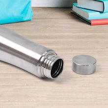Stainless Steel Double Wall Vacuum-Insulated Drink Water Bottle (1000 ML) - dailyneed.life