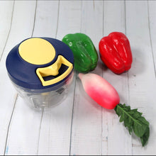 Chopper with Blades for Effortlessly Chopping Vegetables and Fruits for Your Kitchen (650ml) - dailyneed.life