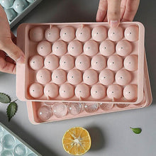 Plastic Round Reusable Ice Cube Ice Ball Mold / Lolli Candy Maker 33 Moulds (16.5×10 Cm / 1 Pc) - dailyneed.life