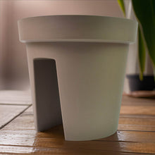 Creative Flower pot Balcony Flower Pot Holder (2 Pc) - dailyneed.life