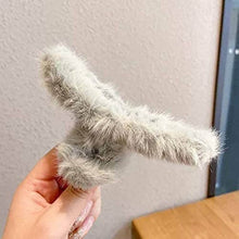 Large Plush Hair Claw Clips, Plastic Fluffy Hair Claw Hair (1 Pc / Mix Color) - dailyneed.life