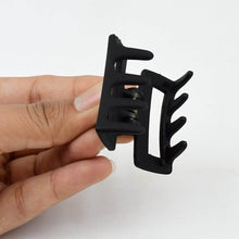 Matt Mini Hair Claw (2 Pc / Mix Colors), Hair accessories - dailyneed.life