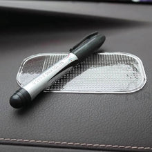 Medium Transparent Anti-Slip Car Dashboard Mat (1 Pc) - dailyneed.life