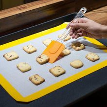 Silicone Spatula | Baking & Cooking | Heat Resistant | Non-Stick | 24cm - dailyneed.life
