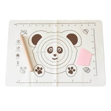 3 In 1 Silicone Baking Mat With Wooden Belan & Cake Scraper (3 Pcs Set / 50×70 CM) - dailyneed.life