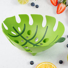 Supermom Leaf-Shaped Plastic Fruit Basket (1 Pc) - dailyneed.life