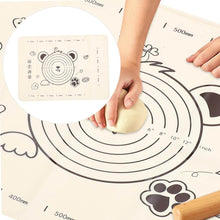 3 In 1 Low Silicone Baking Mat With Wooden Belan & Cake Scraper (3 Pcs Set / 70×50 CM) - dailyneed.life