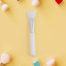 Silicone Face Mask Applicator Brush (1 Pc) - dailyneed.life