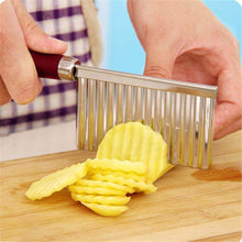 Stainless Steel Crinkle Cutter Knife for Salad and Vegetables - dailyneed.life