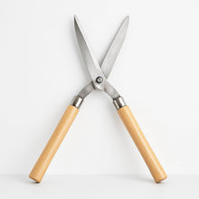 Wooden Handle Hedge Shears, Bush Clipper - dailyneed.life