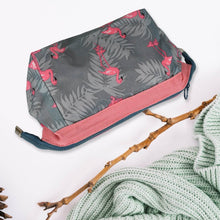 Makeup Bag / Pouch / Travel Cosmetic Bags / Brush Pouch Toiletry Kit Fashion Women Jewelry Organizer with Zipper Portable Purse Pouch (1 pc / 25×13 Cm) - dailyneed.life