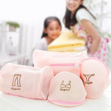 5pc Zippered Mesh Laundry Wash Bags Foldable Delicates Lingerie Socks, Underwear Blouse, Hosiery, Stocking and Lingerie Washing Machine Clothes Protection Net (5 Pc Set) - dailyneed.life