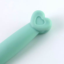 Plastic Hair Comb with Heart-Shaped Handle (1 Pc) - dailyneed.life