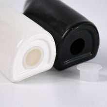 Salt and Pepper Seasoning and Spice Shakers Cute Plastic (2 Pcs Set) - dailyneed.life