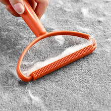2-in-1 Portable Lint Remover – Long-Handle Brush & Sticky Roller for Clothes, Furniture & Carpets (1 Pc) - dailyneed.life