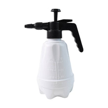 1.5L Heavy-Duty Plastic Pressure Spray Bottle with Adjustable Nozzle - dailyneed.life
