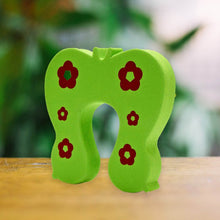 Kids Safety and Protection Finger Pich Door Guard, Baby Safety Cute Animal Security Door Stopper (1pc) - dailyneed.life