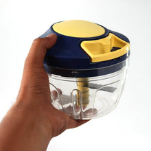 Chopper with Blades for Effortlessly Chopping Vegetables and Fruits for Your Kitchen (650ml) - dailyneed.life
