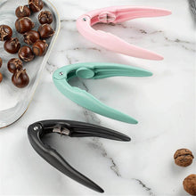 Nutcracker Chestnut Nuts Opener Clip (1 Pc) - dailyneed.life