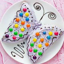 Butterfly Shape Cake Cup Liners I Silicone Baking Cups I Muffin Cupcake Cases I Microwave or Oven Tray Safe I Molds for Handmade Soap, Biscuit, Chocolate, Muffins, Jelly – Pack of 4 - dailyneed.life