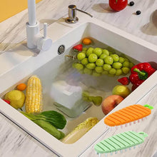 Plastic Fruit & Vegetable Brush (1 Pc) - dailyneed.life
