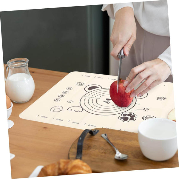 3 In 1 Low Silicone Baking Mat With Wooden Belan & Cake Scraper (3 Pcs Set / 70×50 CM) - dailyneed.life