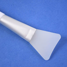 Silicone Face Mask Applicator Brush (1 Pc) - dailyneed.life