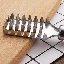 Stainless Steel Fish Scale Remover Scraper – Sawtooth Kitchen Tool - dailyneed.life