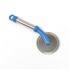 Multi Purpose Use Curly Pizza Cutter / Pastry Cutter / Sandwiches Cutter (1 Pc) - dailyneed.life